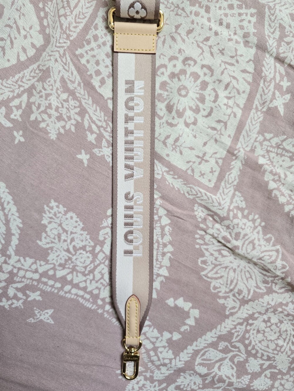 NEW Louis Vuitton Bandouliére Beige Guitar Strap - Picture 9 of 15